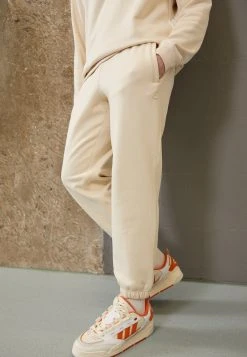 Adidas Originals Ess Pants - Tracksuit Bottoms - White -Adidas Shop bdbf55d0179a41898a54b1dfc35584c9