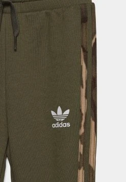 Adidas Originals Full Zip Camo Set - Tracksuit - Magic Beige Multicolor -Adidas Shop c45d951d70c04908ab7257e7516d6e22