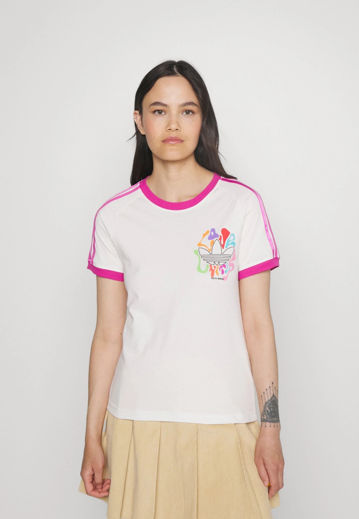 Adidas Originals Pride 3S Tee - Print T-Shirt - Off White 5 Adidas Originals Pride 3S Tee - Print T-Shirt - Off White - Image 3