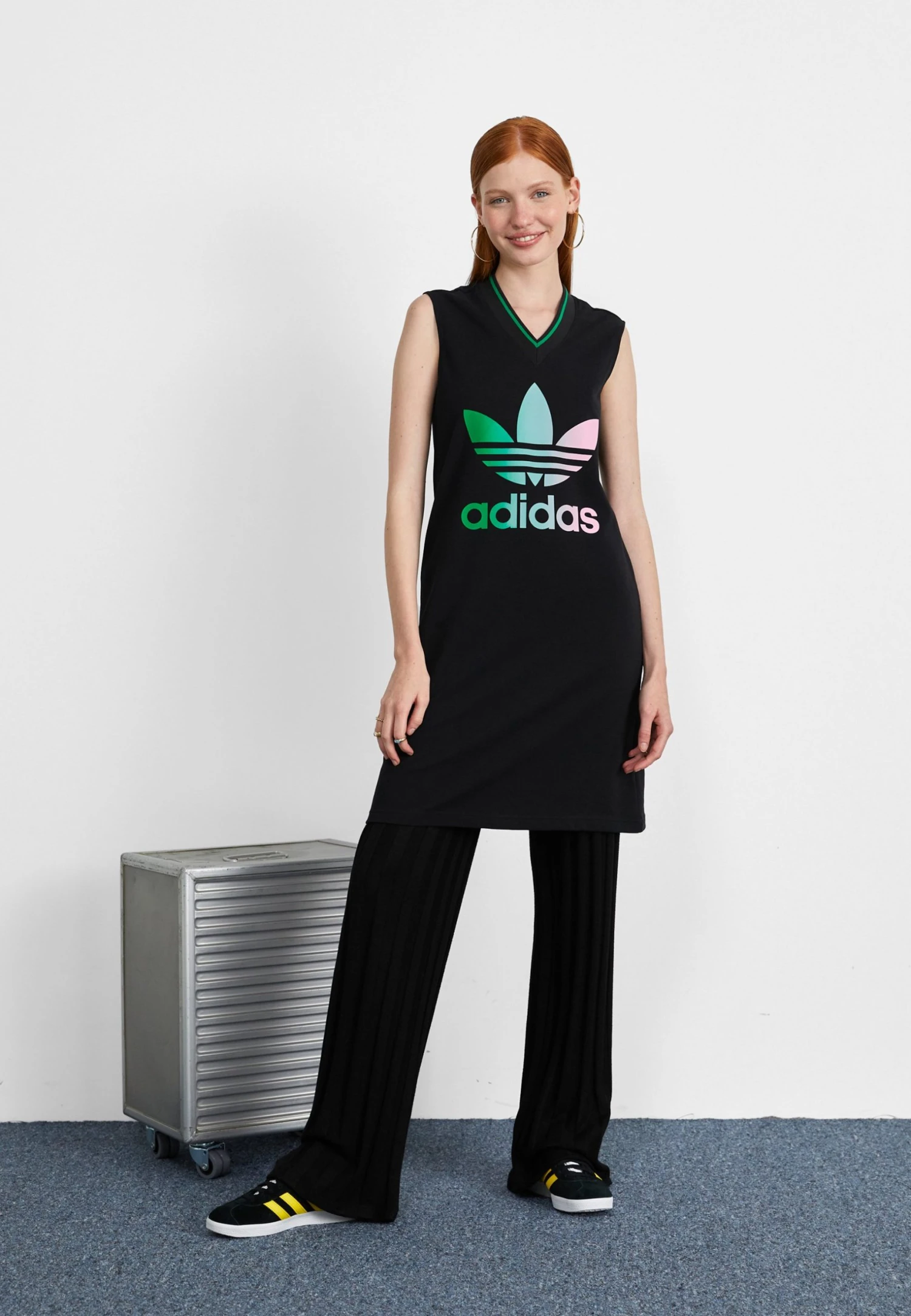Adidas Originals Adicolor 70S V Neck Dress - Day Dress - Black 4 Adidas Originals Adicolor 70S V Neck Dress - Day Dress - Black - Image 2