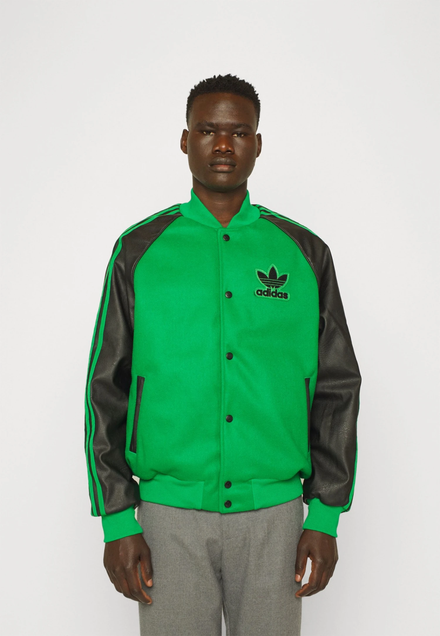 Adidas Originals Varsity - Bomber Jacket - Green/Black 5 Adidas Originals Varsity - Bomber Jacket - Green/Black - Image 3