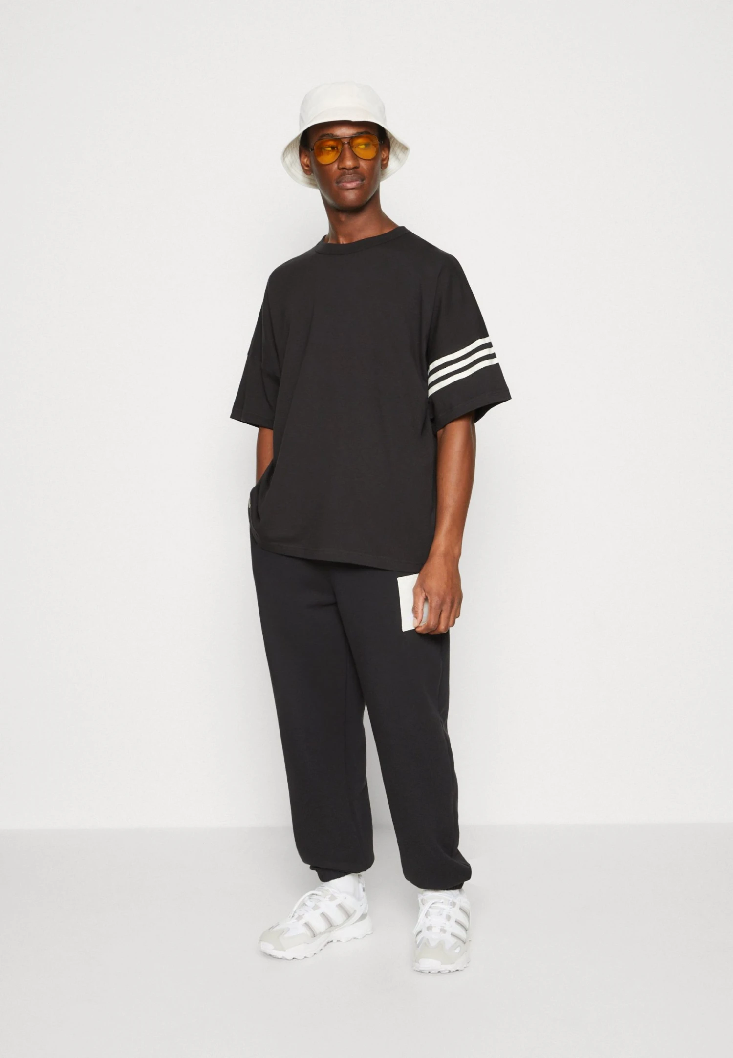 Adidas Originals New Tee - Print T-Shirt - Black 4 Adidas Originals New Tee - Print T-Shirt - Black - Image 2