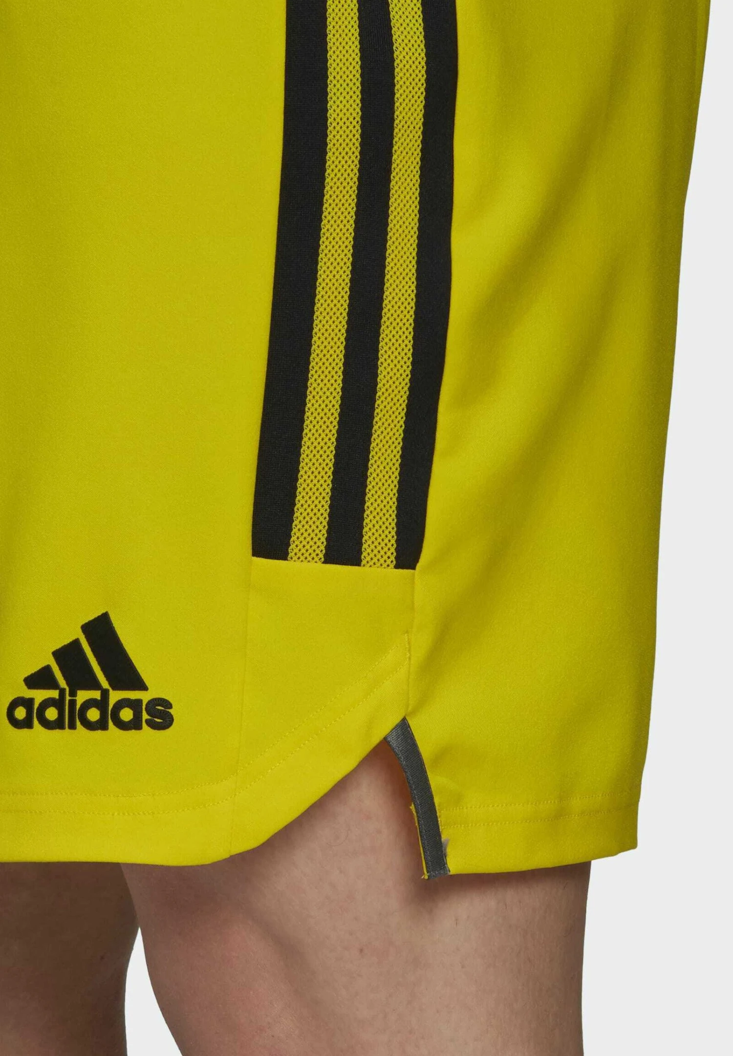 ADIDAS PERFORMANCE Condivo 22 Match Day - Sports Shorts - Yellow 5 ADIDAS PERFORMANCE Condivo 22 Match Day - Sports Shorts - Yellow - Image 3