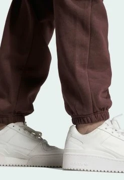 Adidas Originals Essentials - Tracksuit Bottoms - Shadow Brown 9 Adidas Originals Essentials - Tracksuit Bottoms - Shadow Brown -Adidas Shop e3fd16b302d248fdb39515fb469d5808