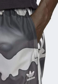 Adidas Originals Graphics Camo - Cargo Trousers - Black -Adidas Shop e56c732085e04046a44b9ddc014ec854