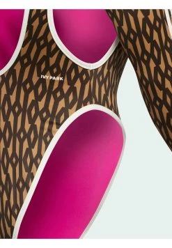 Adidas Originals Reversible Classic With Shrug Plus S - Swimsuit - Mesa Dark Brown Shock Pink -Adidas Shop ef456d5b64a246fe9473c235f34b64ba