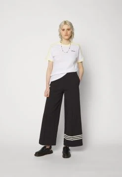 Adidas Originals Archive Graphic Tee - Print T-Shirt - White -Adidas Shop ef58fdb93bd84b7f8052343c4f980278