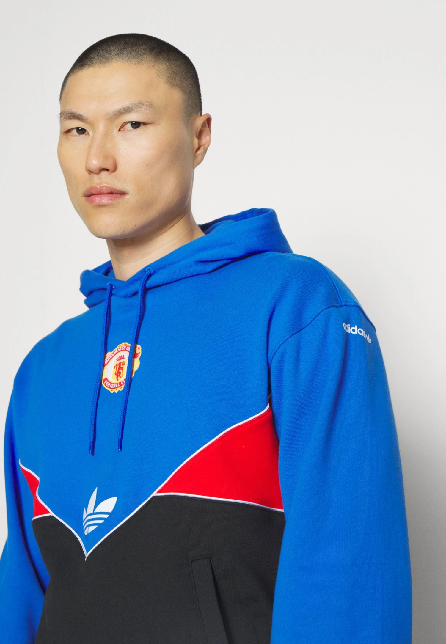 Adidas Originals Manchester United Hoodie - Club Wear - Black 6 Adidas Originals Manchester United Hoodie - Club Wear - Black - Image 4