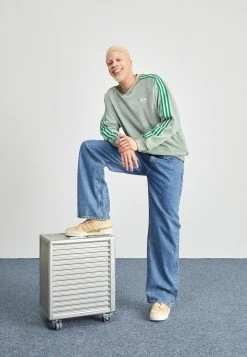 Adidas Originals Sweatshirt - Green -Adidas Shop f109b67f1edd4c57b3298ba3f1184d35