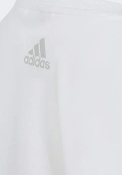 Adidas Sportswear G D Knot T - Print T-Shirt - White/Silver Met 12 Adidas Sportswear G D Knot T - Print T-Shirt - White/Silver Met -Adidas Shop f11969583c6c402787d2b2f48c5a9440