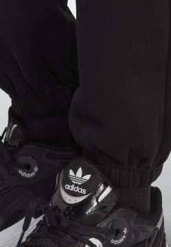 Adidas Originals Essentials - Tracksuit Bottoms - Black 10 Adidas Originals Essentials - Tracksuit Bottoms - Black -Adidas Shop f37bae10a7114e6a9555fa31ccbba951