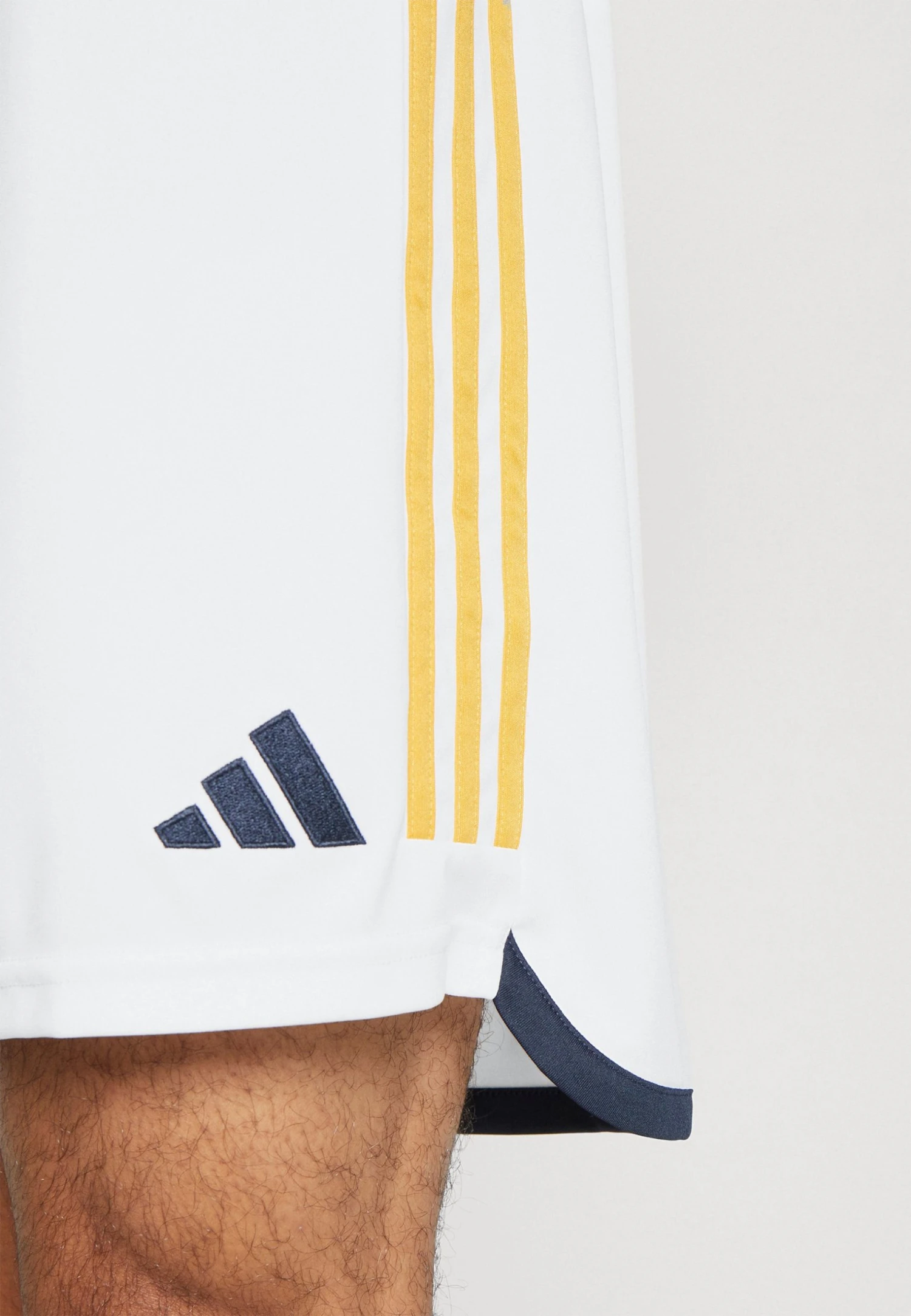 ADIDAS PERFORMANCE Real Madrid Home - Club Wear - White 9 ADIDAS PERFORMANCE Real Madrid Home - Club Wear - White - Image 7